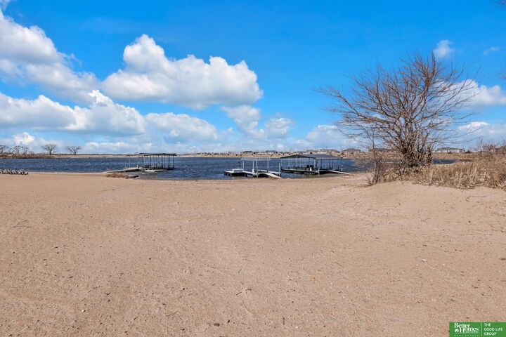 Property Photo:  647 Bald Eagle Boulevard  NE 68003 