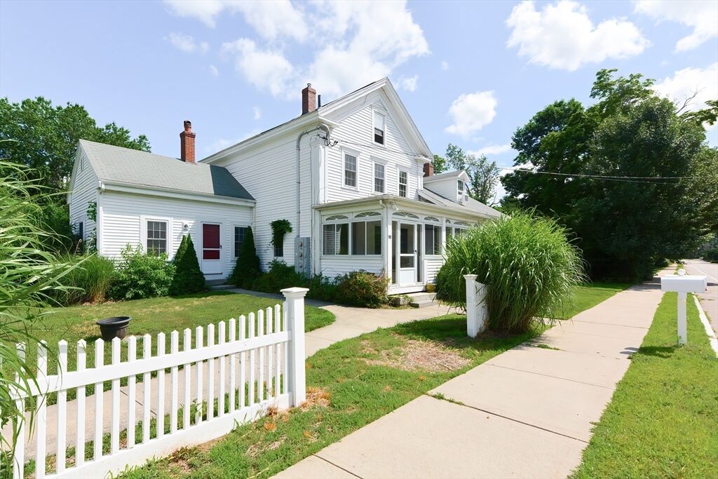 Property Photo:  118 Main St  MA 02056 