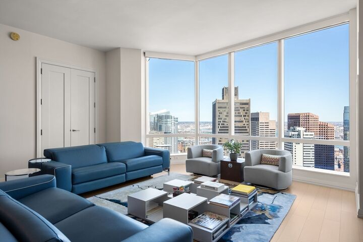 Property Photo:  1 Franklin Street 4704  MA 02110 