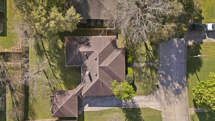 Property Photo:  6925 Glen Willow Dr.  TX 77706 