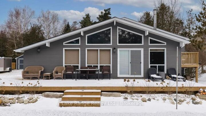 Property Photo: 3 Cathcart Street ON N2Z 2X6