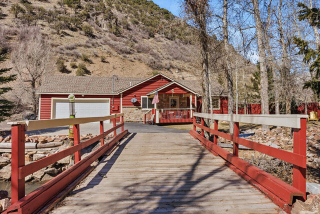 Property Photo:  3805 Beaver Creek Rd  UT 84036 