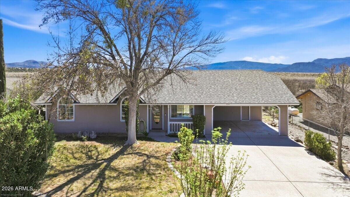 Property Photo: 4041 E Creek View Drive AZ 86322