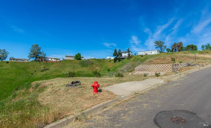 Property Photo: 318 Black Oak Lane CA 94558