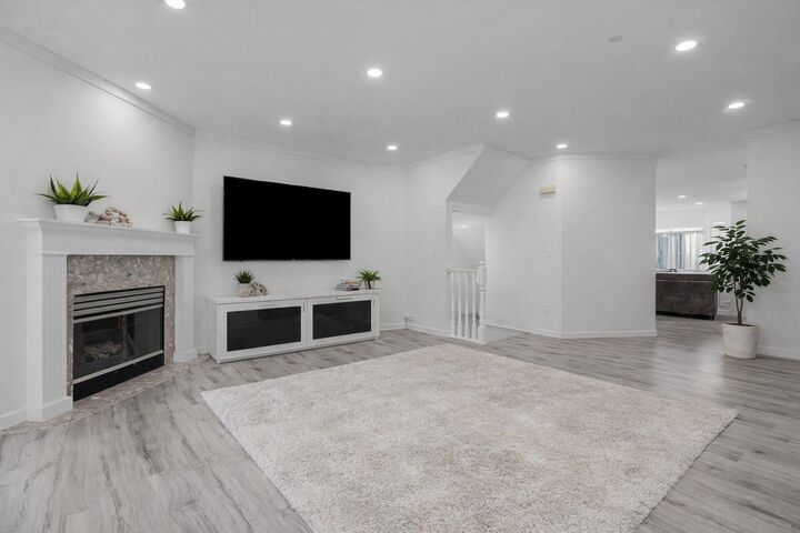 Property Photo: 7955 122 Street 39 BC V3W 4T4