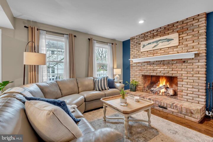 Property Photo:  202 Glen Avenue  MD 21401 