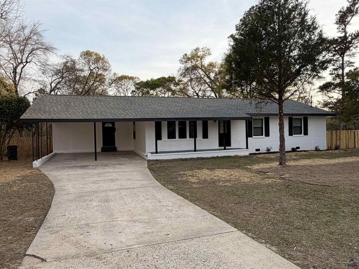 Property Photo:  106 Crestwood Road  GA 31028 