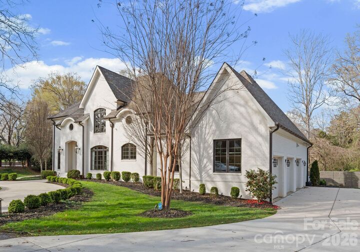 Property Photo: 2043 Sharon Lane NC 28211