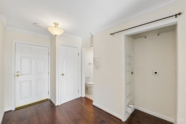 Property Photo:  2200 Victory Parkway  OH 45206 