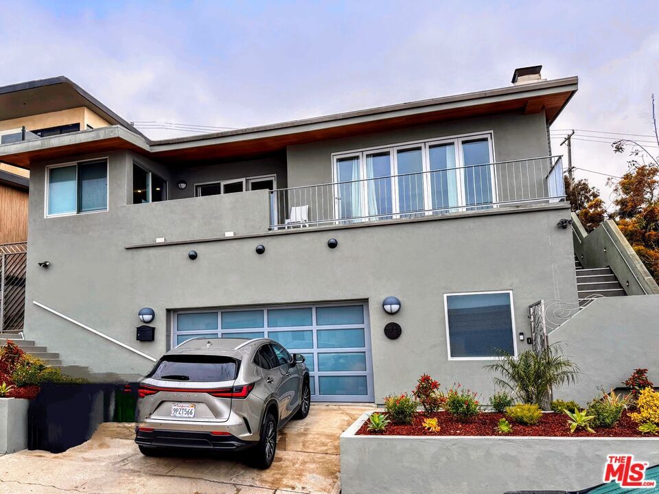 Property Photo: 7008 Vista Del Mar Ln CA 90293