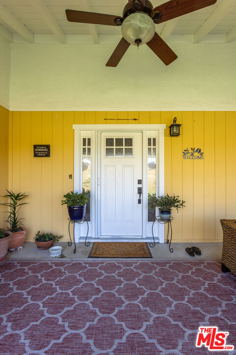 Property Photo:  2952 Golden Spur Rd  CA 93510 