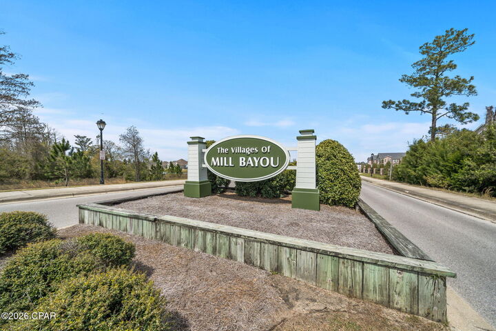 Property Photo: 106 Redfish Way FL 32404