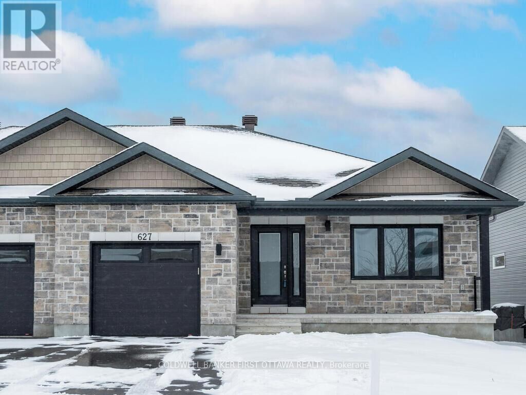 Property Photo:  627 Bracewell Street  ON K0A 1A0 