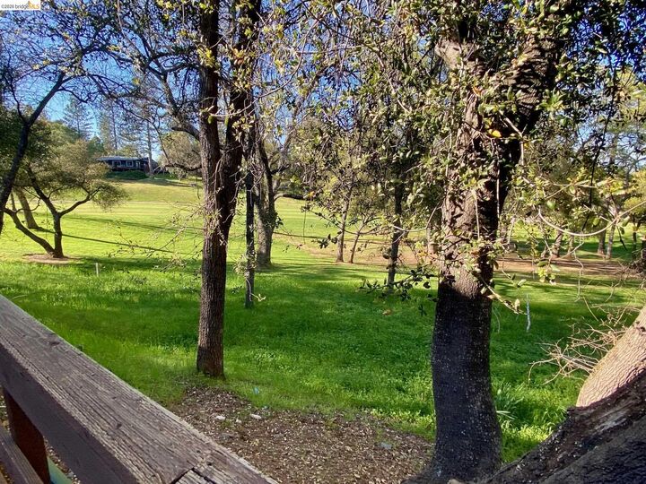 Property Photo:  19096 Dyer Ct 2  CA 95321 