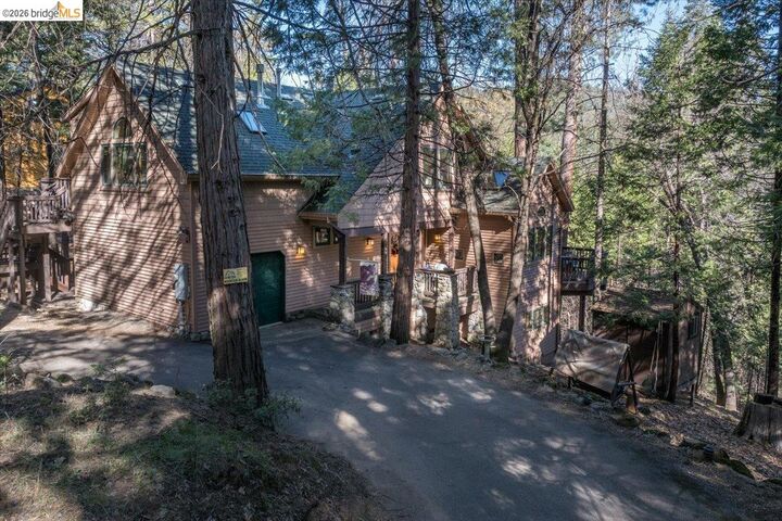 Property Photo: 23160 Mark Twain Dr CA 95383