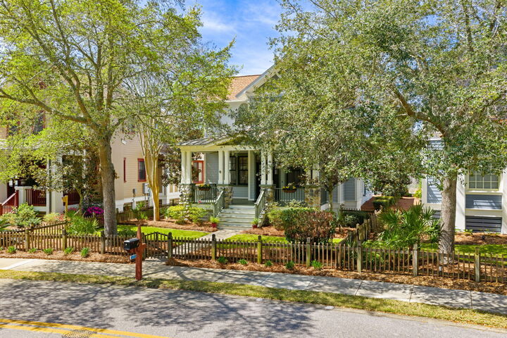 Property Photo:  1213 Prospect Promenade  FL 32413 