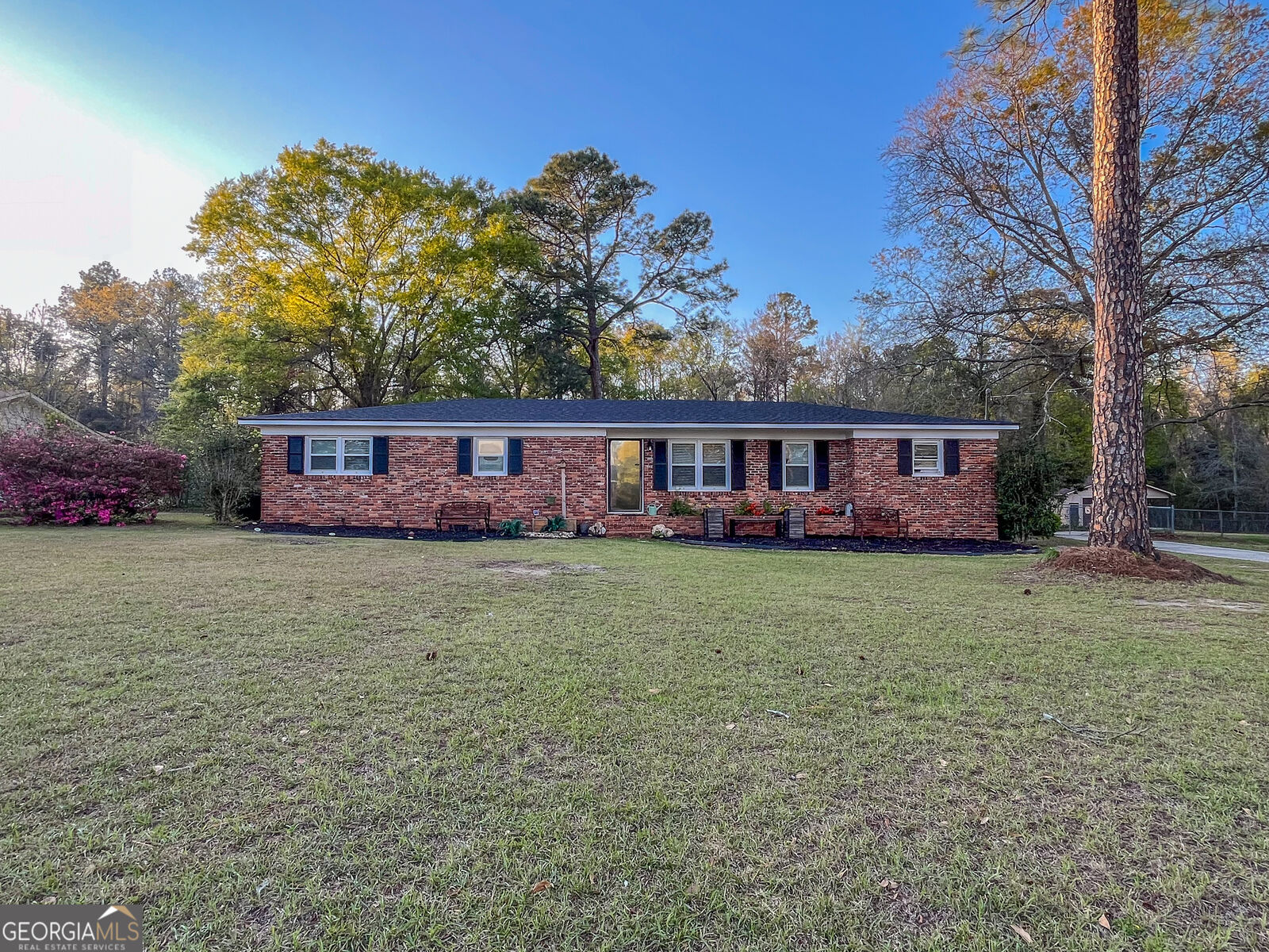 Property Photo: 218 Pinehurst Drive GA 31021