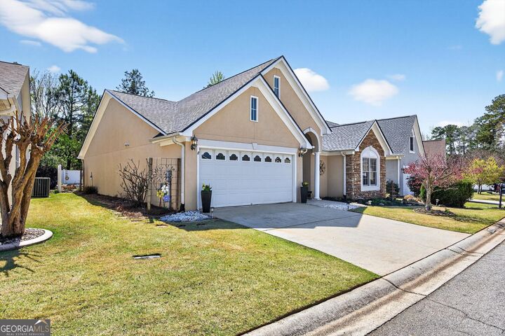 Property Photo: 209 Collierstown Way GA 30269