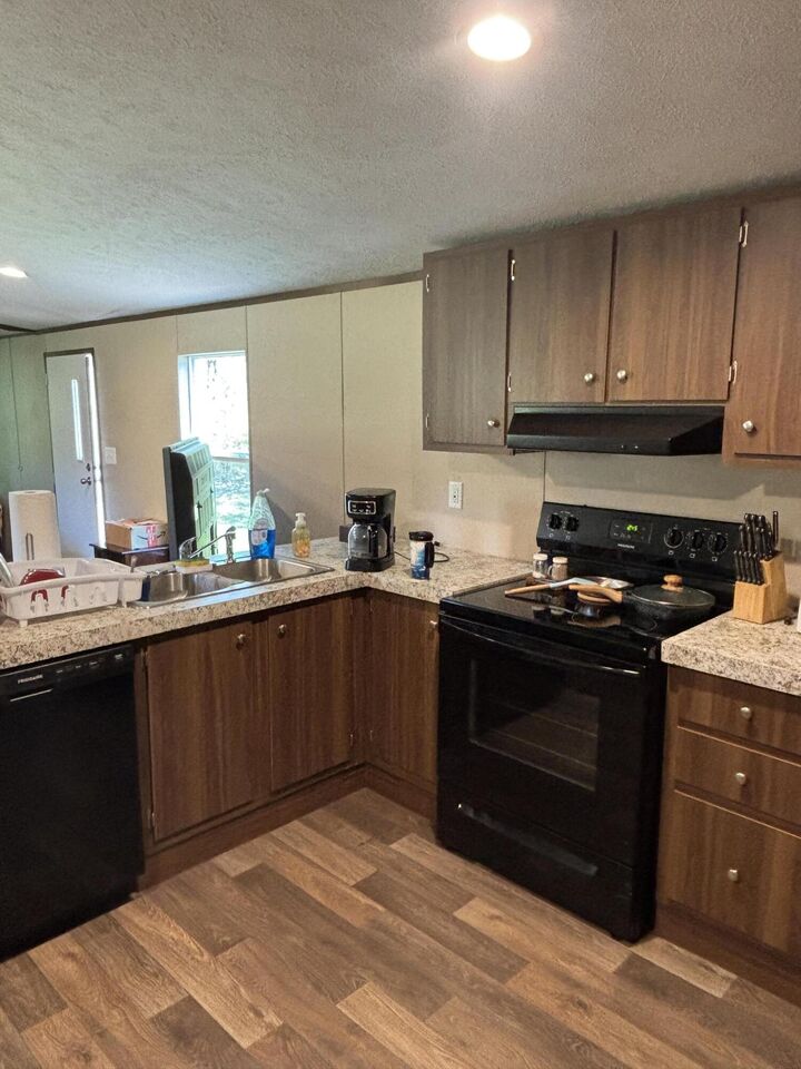 Property Photo:  10761 Old State Highway 28  TN 37367 