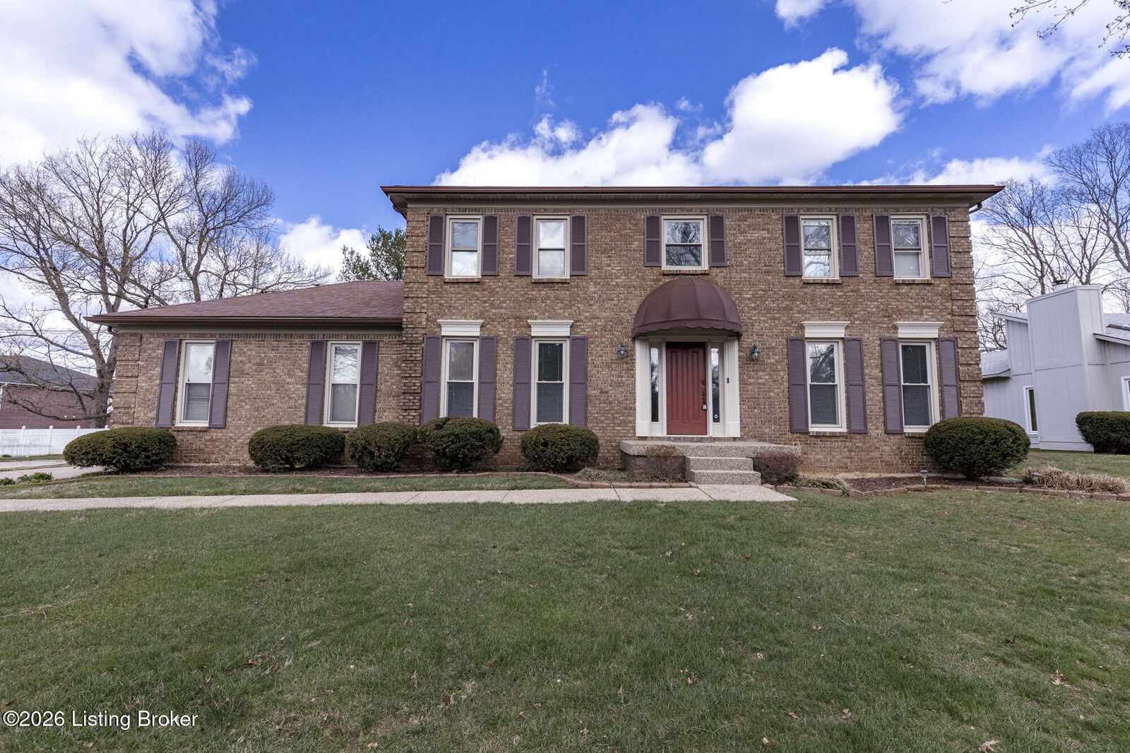 Property Photo: 10417 Scarlet Oak Ct KY 40241