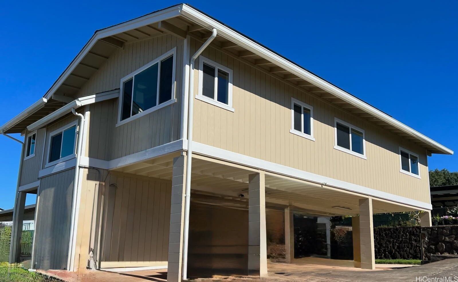 Property Photo: 2218 Anapanapa Street HI 96782