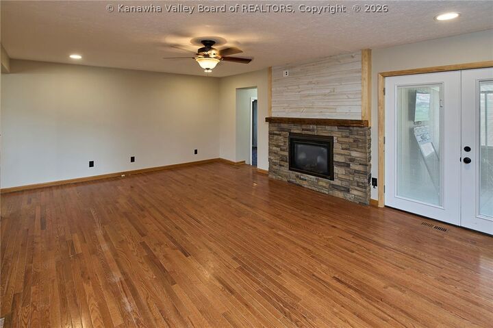 Property Photo: 1551 Garretts Bend Road WV 25564