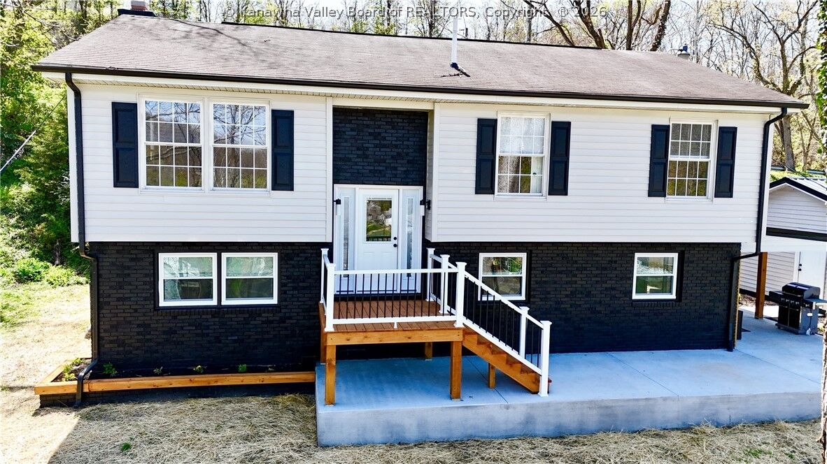 Property Photo:  219 Westmoreland Drive  WV 25064 