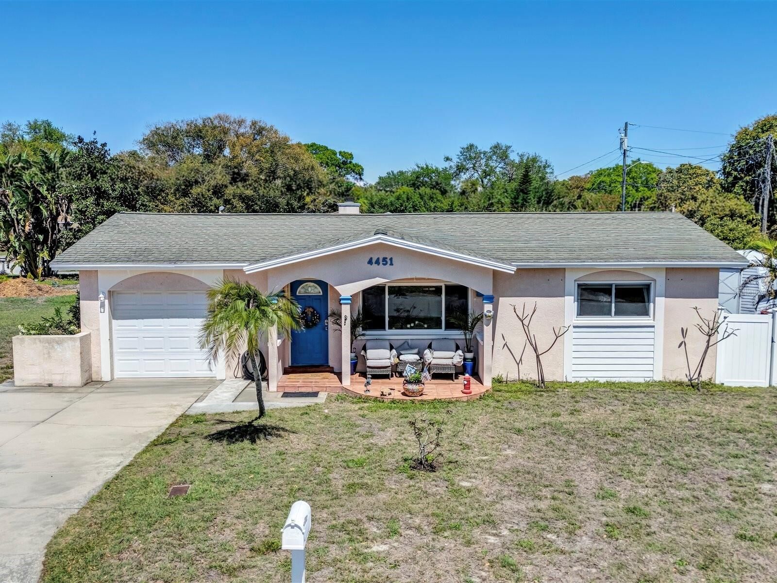 Property Photo: 4451 14th Avenue N FL 33713