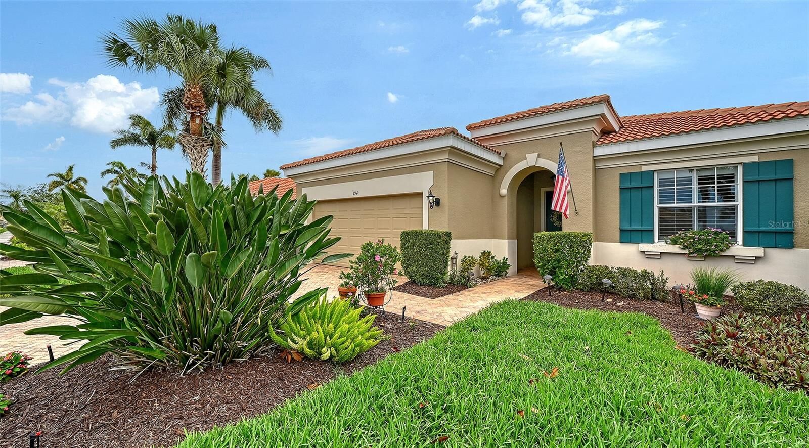 Property Photo: 194 Cipriani Way FL 34275