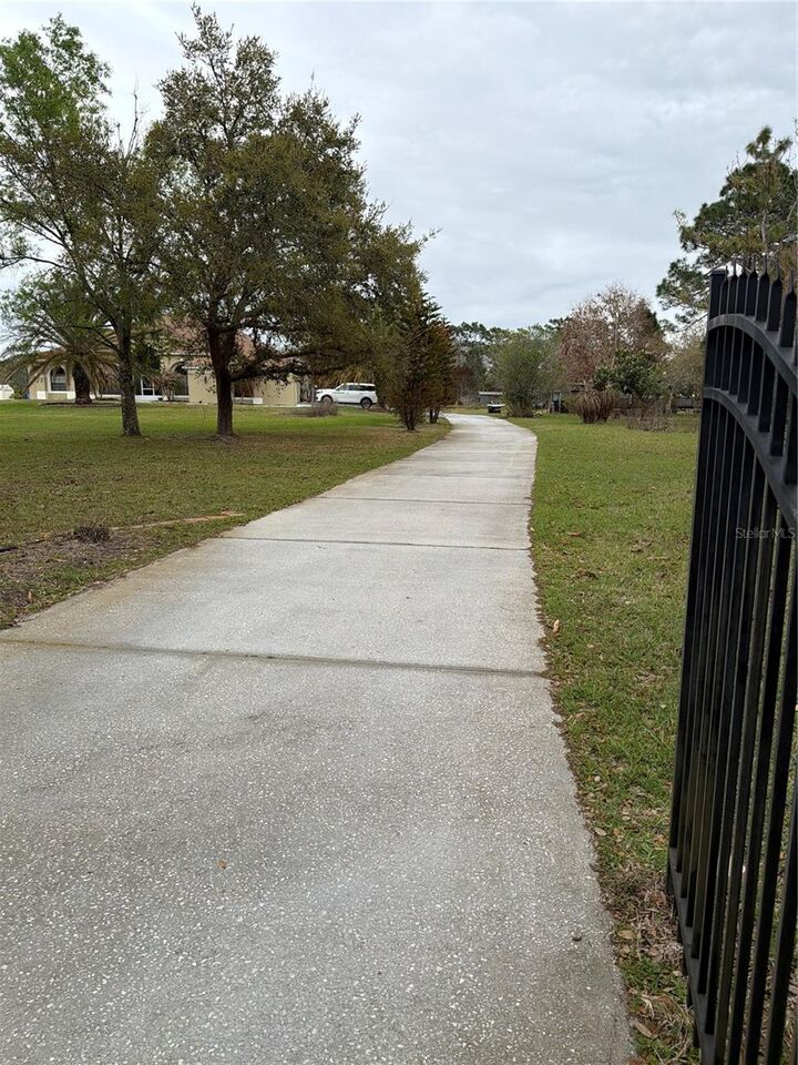 Property Photo:  3811 Bancroft Boulevard  FL 32833 