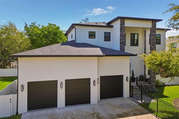 Property Photo:  5410 Bayshore Blvd  FL 33611 