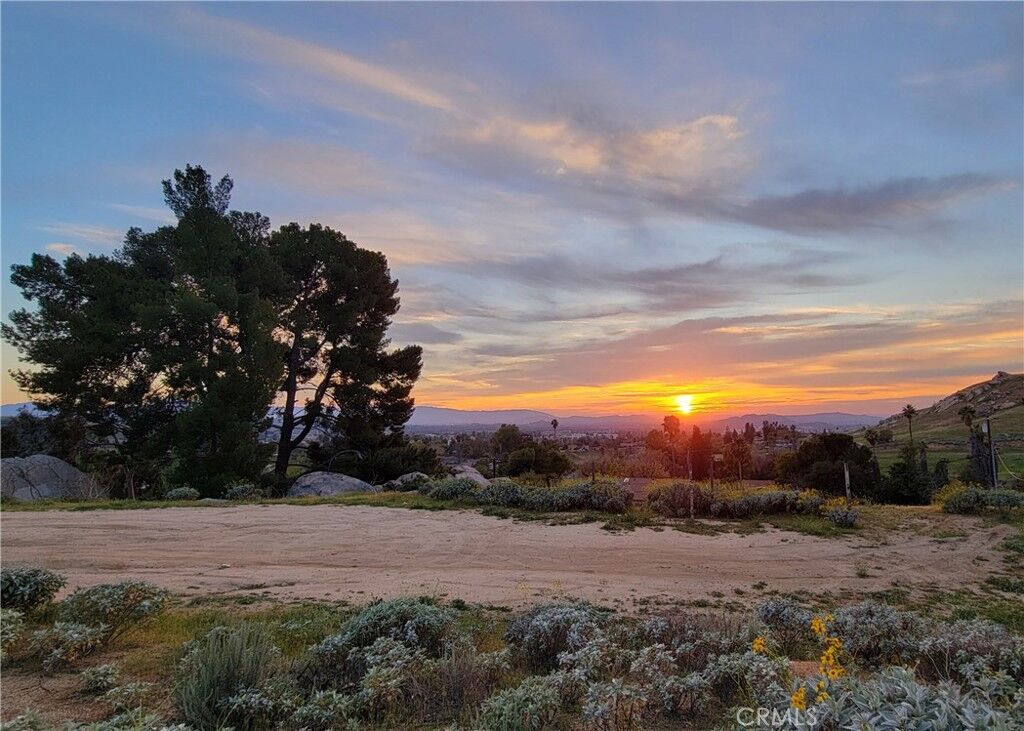 Property Photo:  2935 Galaxie Heights Road  CA 92507 