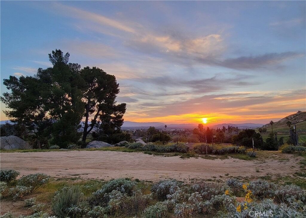 Property Photo:  2935 Galaxie Heights Road  CA 92507 