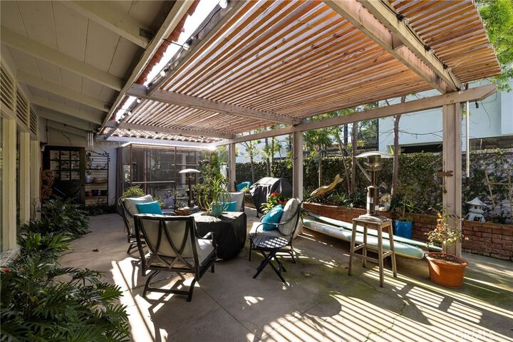 Property Photo:  120 Via Undine  CA 92663 