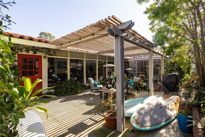 Property Photo:  120 Via Undine  CA 92663 