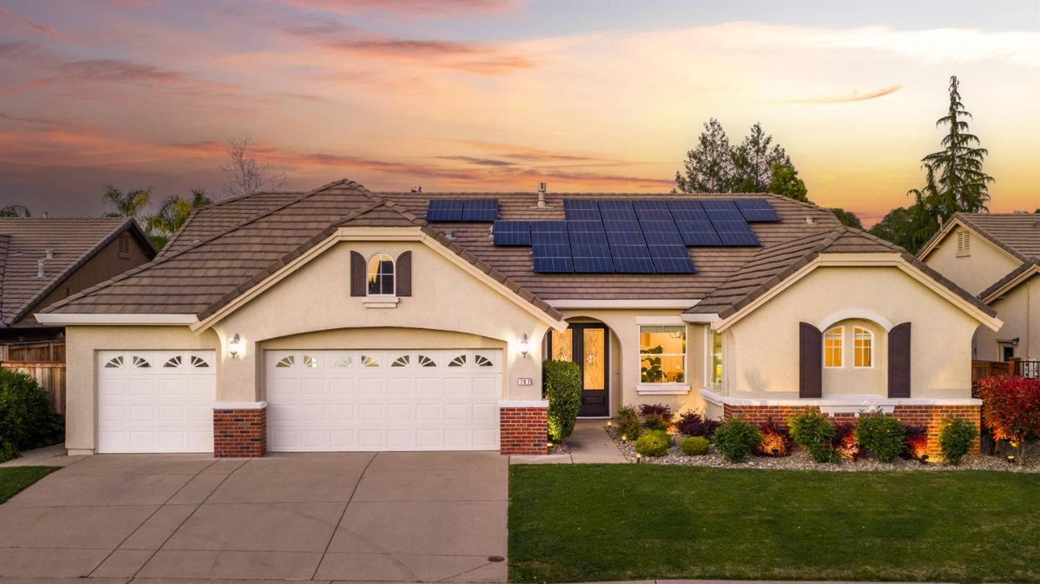 Property Photo:  797 Grandview Drive  CA 95603 