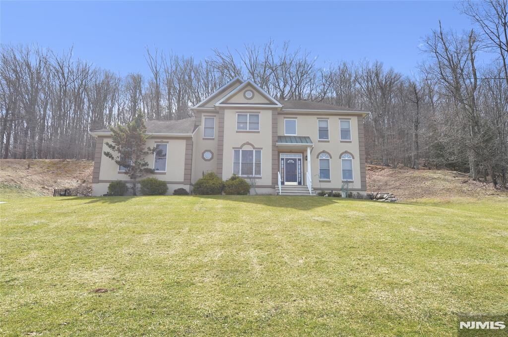 Property Photo:  21 Split Rock Road  NJ 07508 