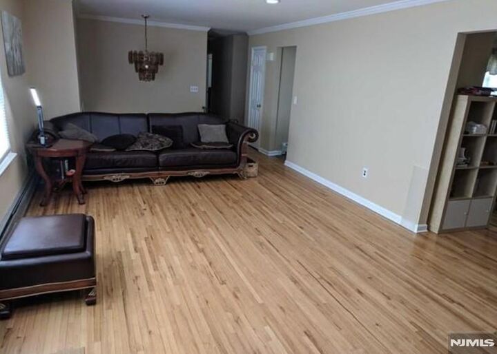 Property Photo:  490 Van Emburgh Avenue  NJ 07450 