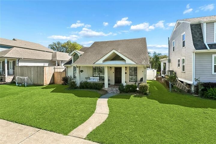 Property Photo: 6807 Memphis Street LA 70124