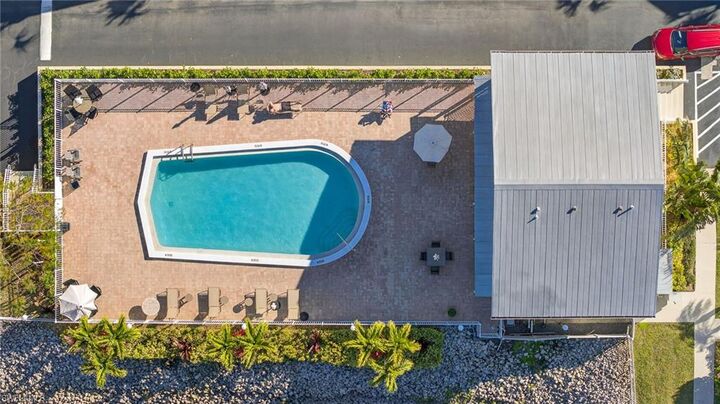 Property Photo:  4617 Bayshore Dr H4  FL 34112 