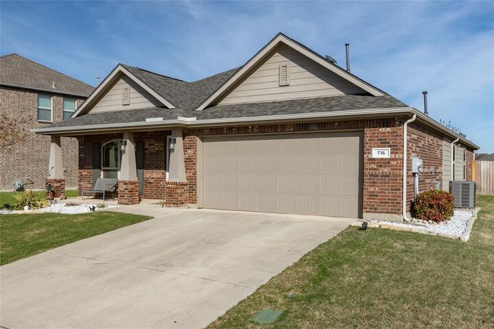 Property Photo:  716 Salida Road  TX 76052 