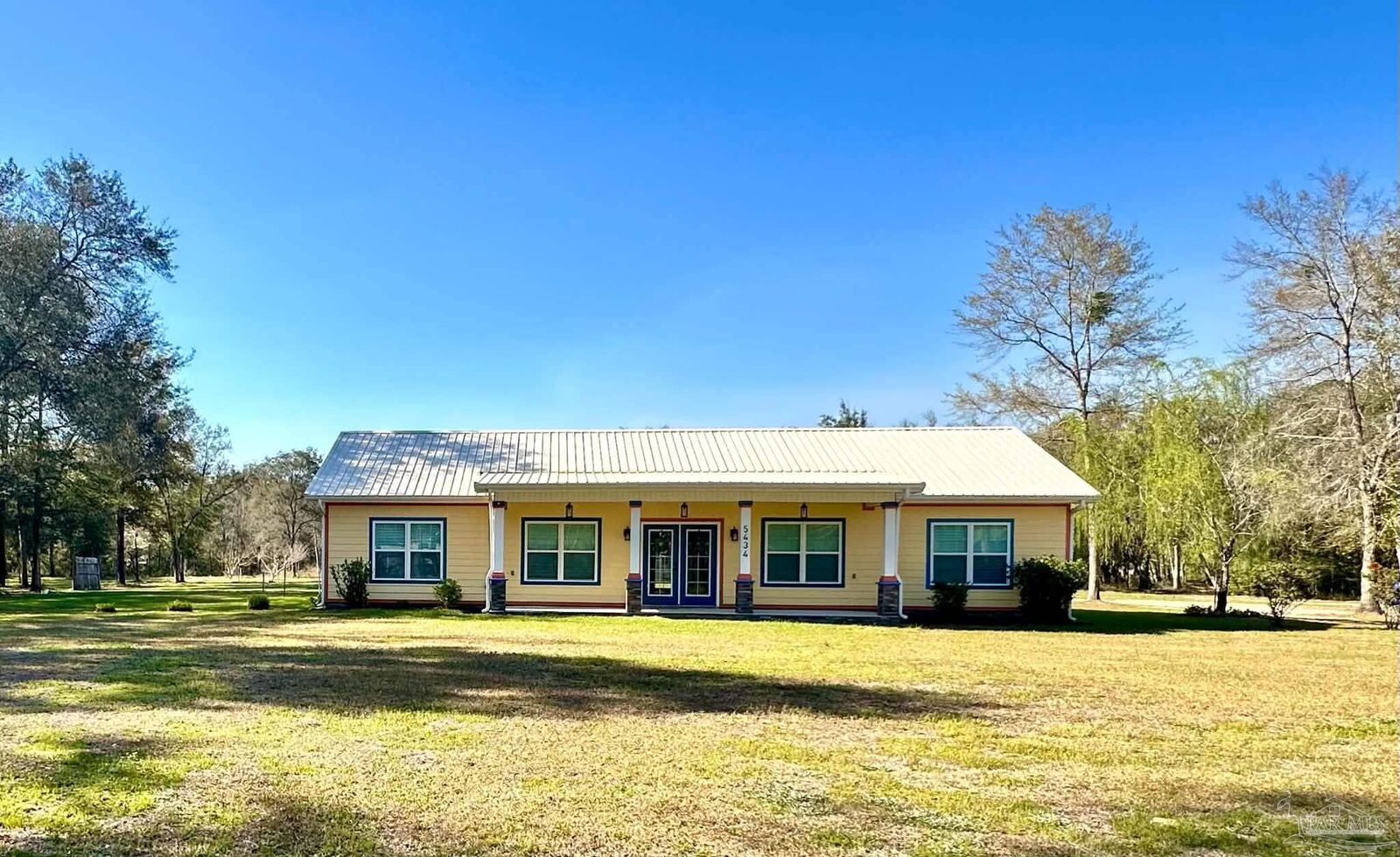 Property Photo:  5434 Lilac Ave  FL 32570 