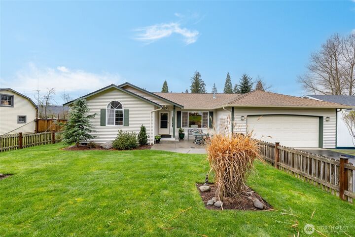 Property Photo: 2808 West 2nd St WA 98221