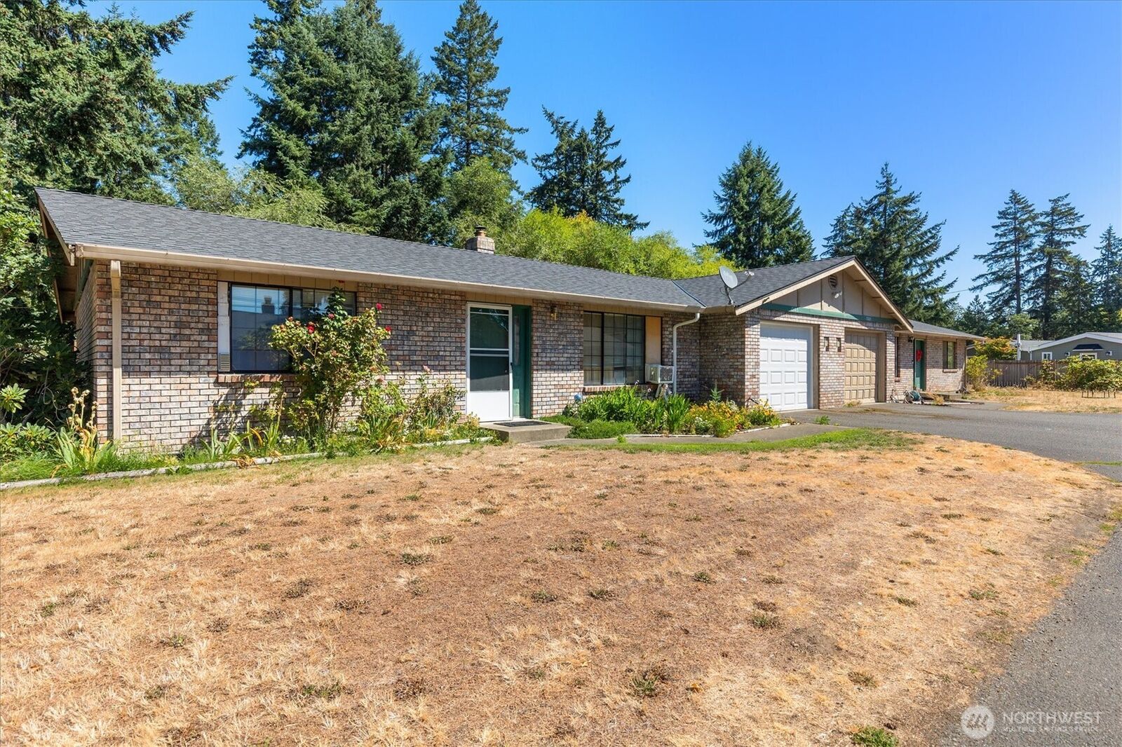 Property Photo: 15103 1510 15th Avenue E WA 98445