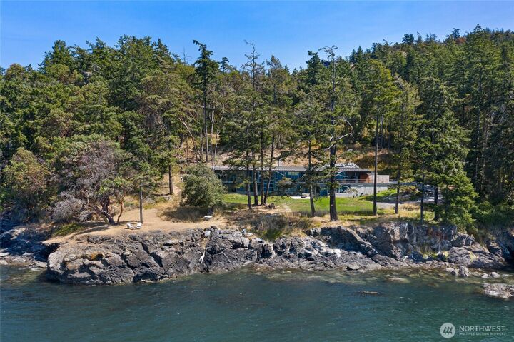 Property Photo:  4415  West Side Road  WA 98250 