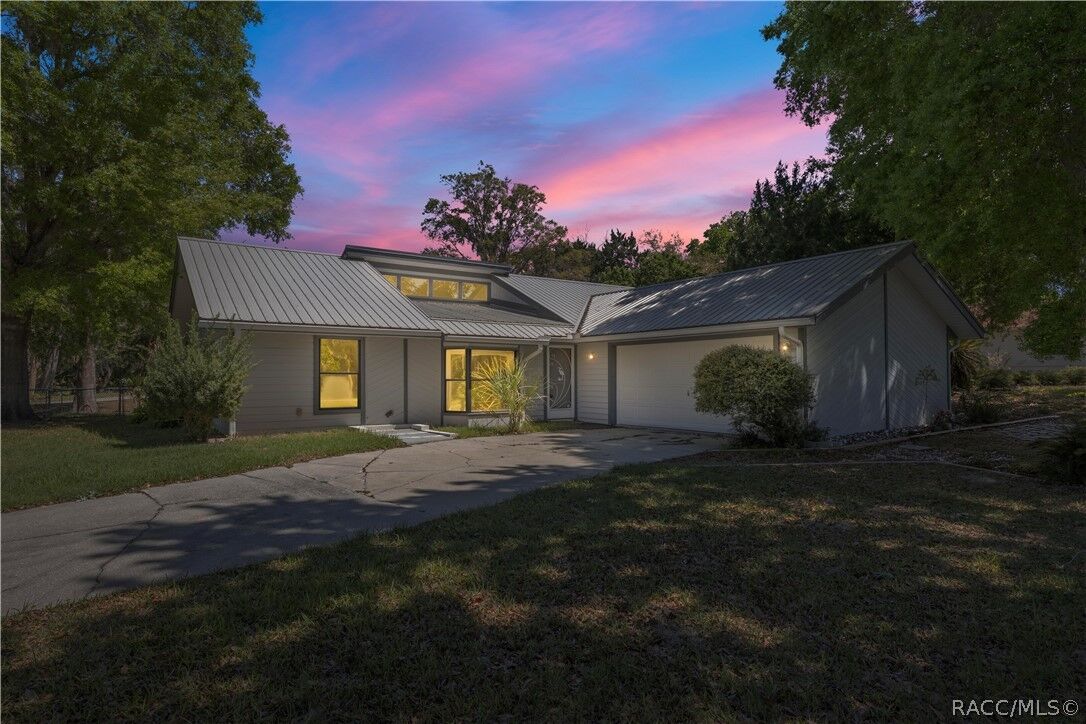 Property Photo: 11599 W Timberlane Drive FL 34448