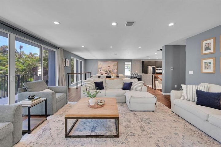 Property Photo:  640 NE 17th Way  FL 33304 