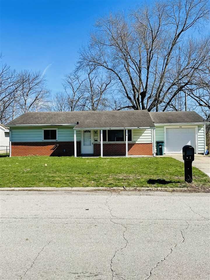 Property Photo: 905 SW 1st Street IN 47374