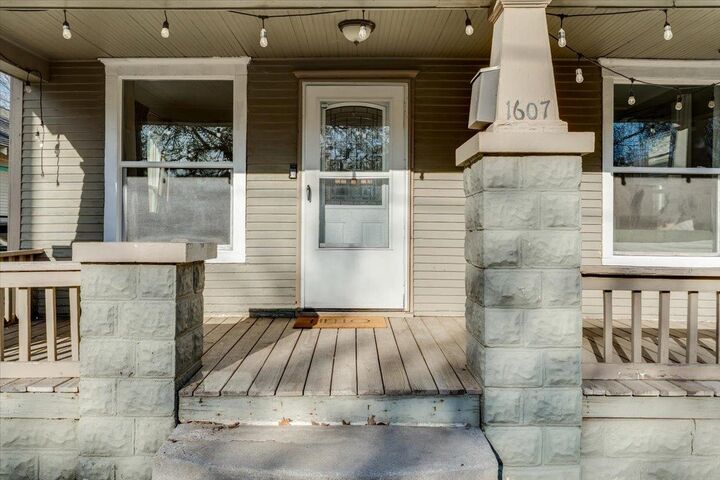 Property Photo:  1607 N Waco Ave  KS 67203 