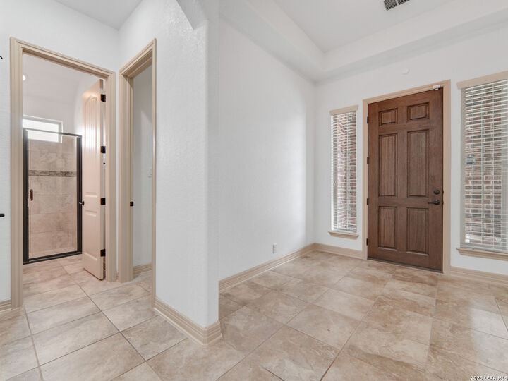 Property Photo:  904 Beechwood  TX 78130 